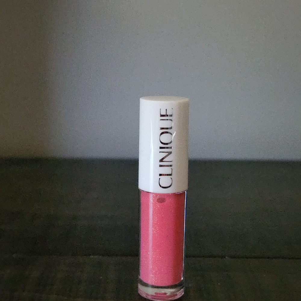 NOOB- Clinique Pop Splash Lip Gloss in Rosewater
